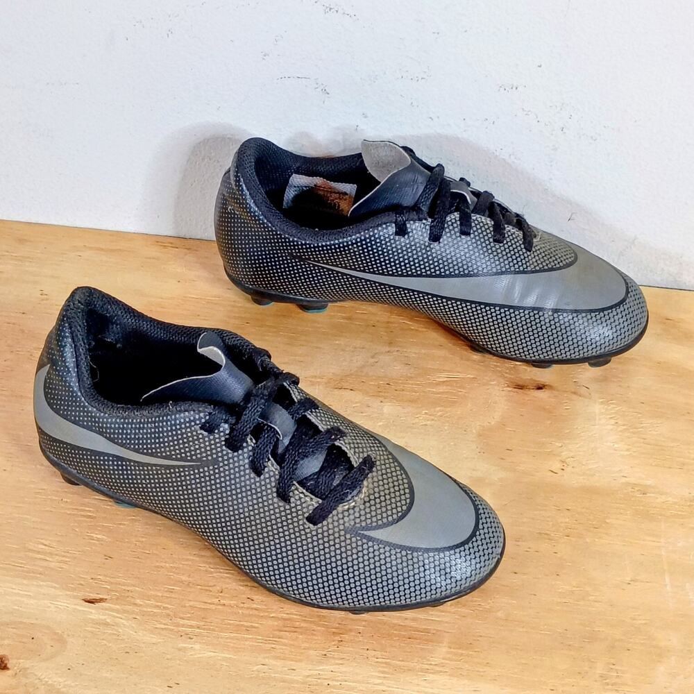 Nike Jr Bravata II FG Soccer Cleats Gray Black Blue Size 2Y Youth 844442-004